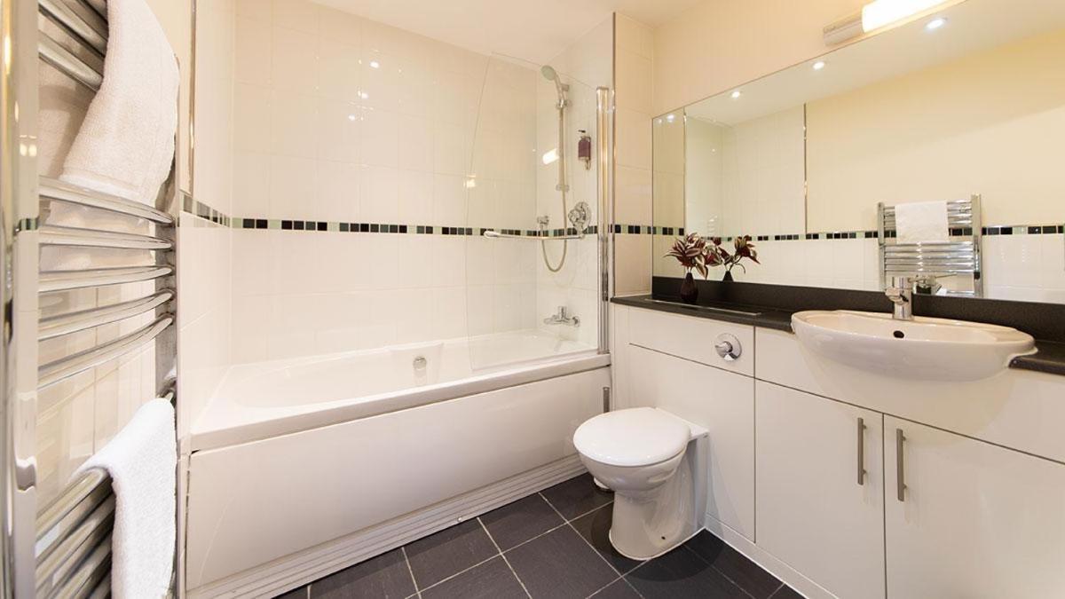 Centre Hub Apartment Birmingham Luaran gambar
